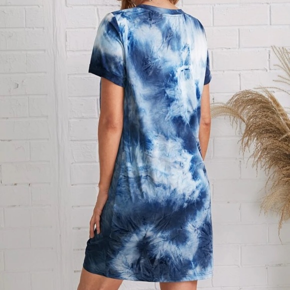 🔥LAST ONE🔥Blue Dream Twisted Hem Tie-Dye Dress - Picture 3 of 4